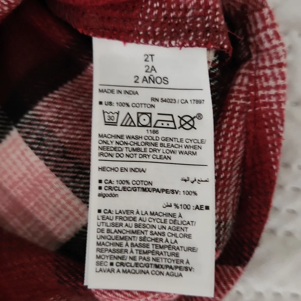 Old Navy Soft-Brushed Flannel Pocket Shirt Burgendy Black White toddlers size 2t